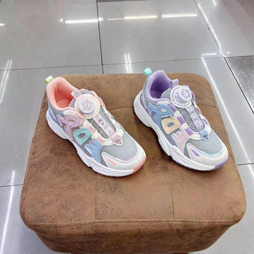 福得隆秋季新款双网扭扭扣女童休闲鞋3636    32-37码 商品图1