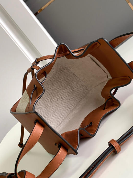 Loe*we🔥Mini 吊床- 棕色平纹 商品图7