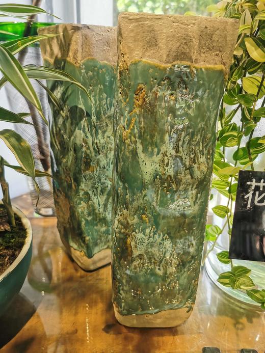 灰绿色长方形瓶 商品图0