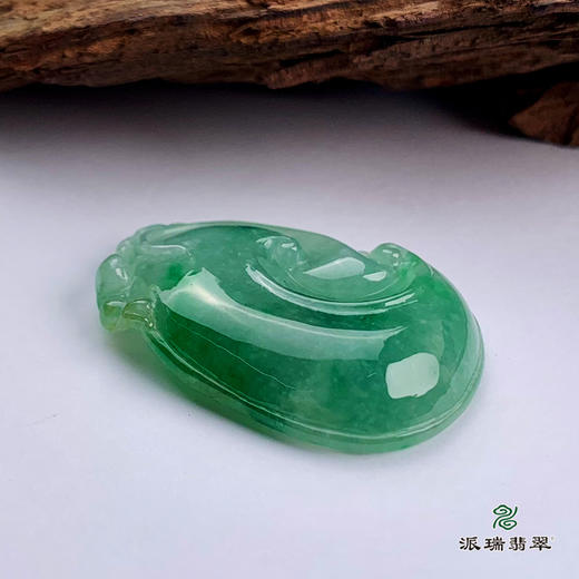 派瑞翡翠 翡翠挂件 糯种 绿色 商品图4