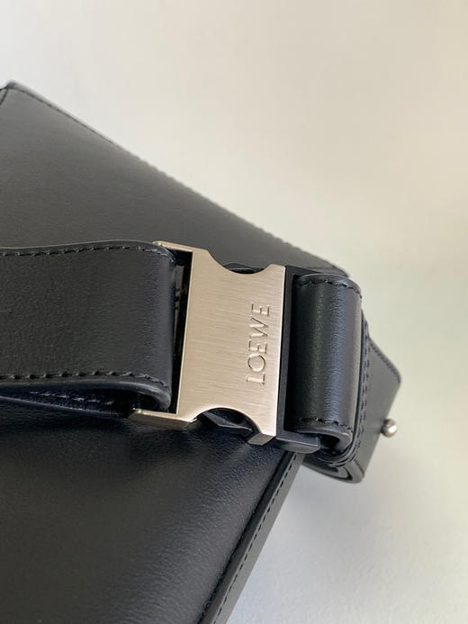 Lo*we🔥新款经典Puzzle 腰包-黑色小号 商品图6