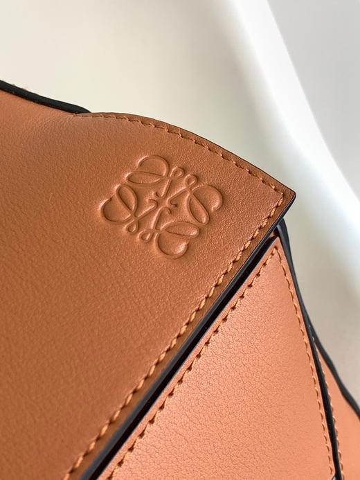 Lo*we🔥新款经典Puzzle 腰包-棕色小号 商品图4