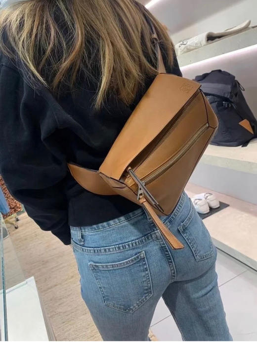 Lo*we🔥新款经典Puzzle 腰包-棕色小号 商品图11