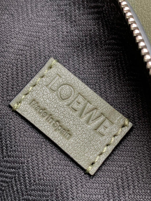 Lo*we🔥新款经典Puzzle 腰包-军绿18 商品图9