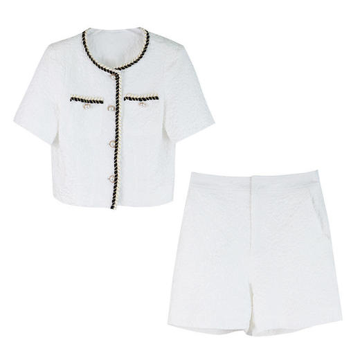 BHS022217517新款时尚气质小香风圆领短袖珍珠扣上衣高腰短裤两件套 商品图4