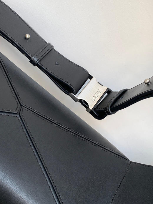 Lo*we🔥新款经典Puzzle 腰包-黑色小号 商品图7