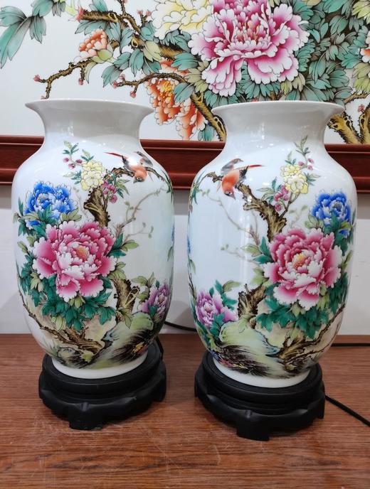 粉彩花开富贵对瓶 商品图0