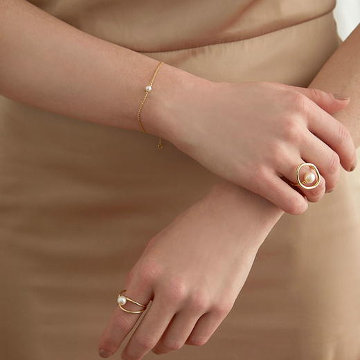 纤细珍珠手链 UNFOLDS  Moonlight Bracelet 商品图5