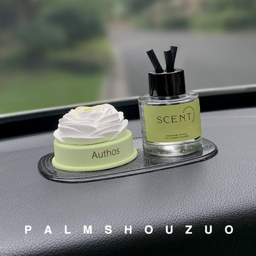 白色花朵车载香水香薰汽车出风口装饰摆件扩香石香氛淡香新车内饰 商品图9