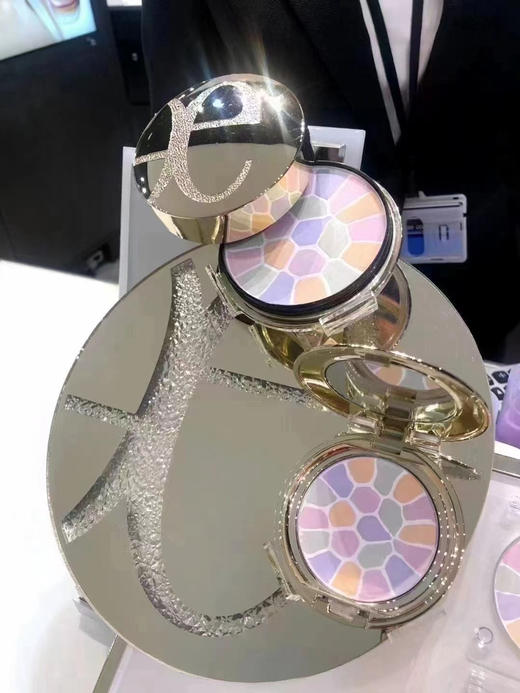 奥尔滨E大饼1号 粉饼 商品图0