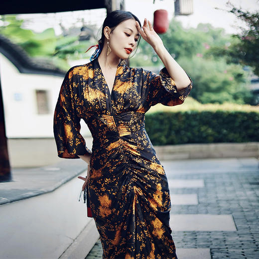 四英寸2022暗香疏影初夏新款轻熟风古风连衣裙长袖大气中长91205 商品图0