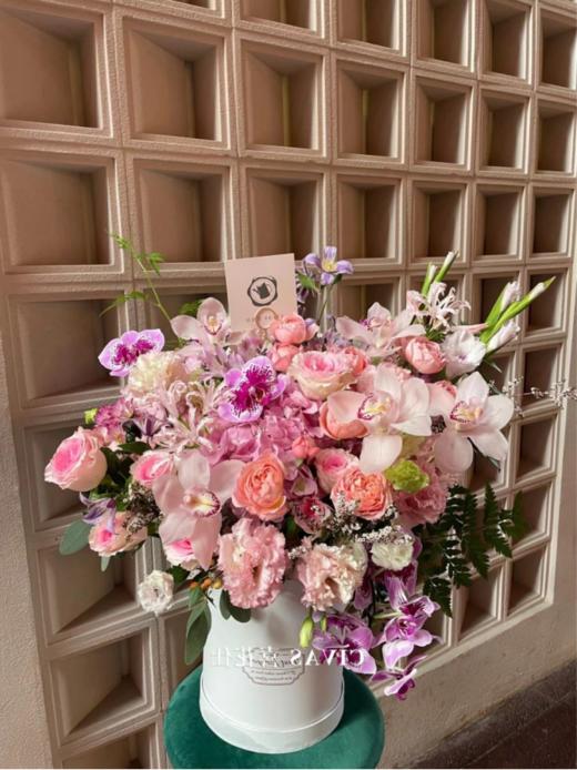 定制版高级鲜花抱抱桶 进口花材 商品图1