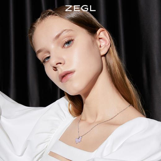 ZEGL棋盘格蝴蝶项链女小众设计感锁骨链毛衣链配饰品 商品图2