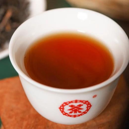 《中粮-中茶》黑茶广西梧州窖藏茶叶六堡0068 陈香箩筐六堡1kg竹篓装 商品图3