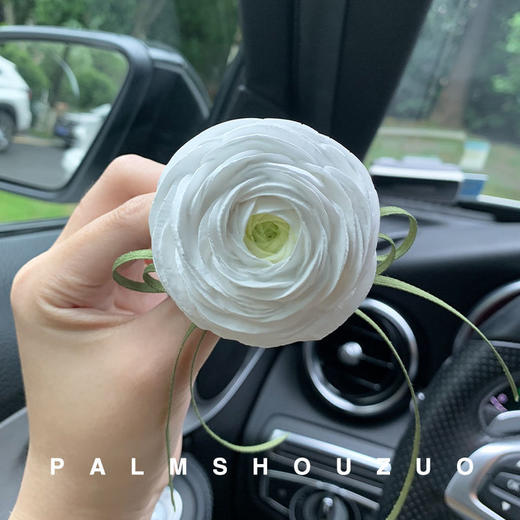 白色花朵车载香水香薰汽车出风口装饰摆件扩香石香氛淡香新车内饰 商品图5