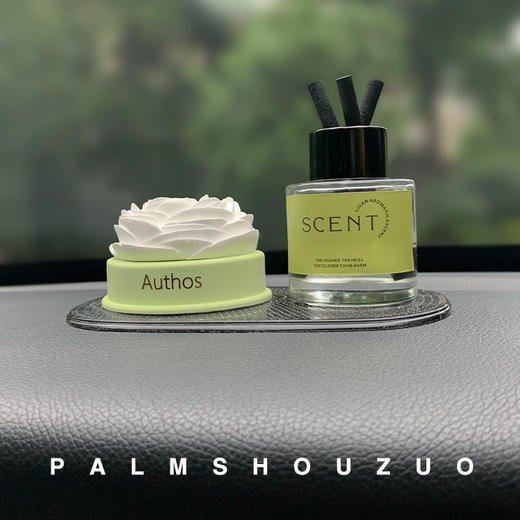 白色花朵车载香水香薰汽车出风口装饰摆件扩香石香氛淡香新车内饰 商品图8