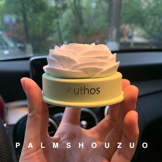 白色花朵车载香水香薰汽车出风口装饰摆件扩香石香氛淡香新车内饰 商品图7