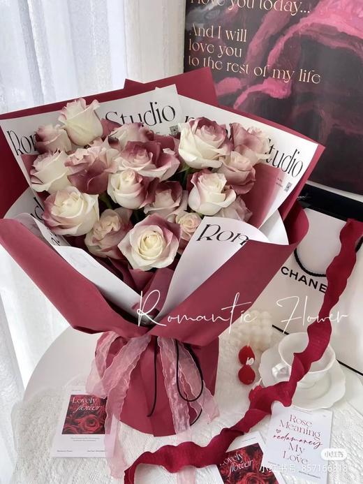 【喷色玫瑰】【同城配送】玫瑰花束19朵33朵 商品图1