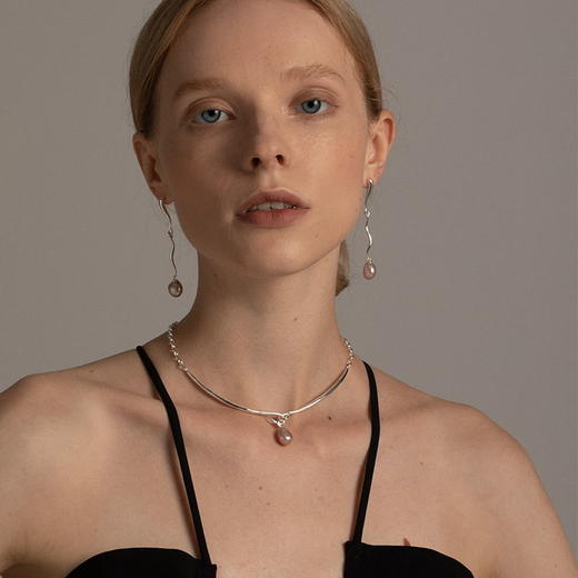 水滴珍珠耳环 UNFOLDSThe Amulet Water-Drop Earrings Gold White Pear 商品图4