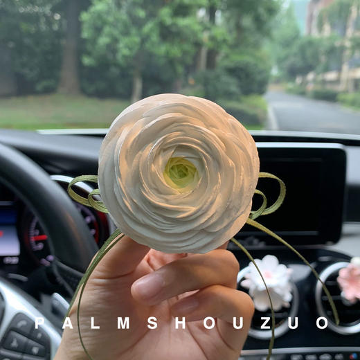 白色花朵车载香水香薰汽车出风口装饰摆件扩香石香氛淡香新车内饰 商品图6