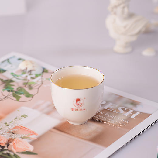 【买7送1】2024《花间泉》古树春茶 生茶 357克*1饼 商品图2