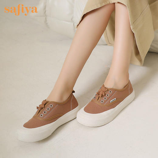 Safiya索菲娅潮趣小熊低跟百搭帆布鞋2022秋新款SF23112404 商品图3