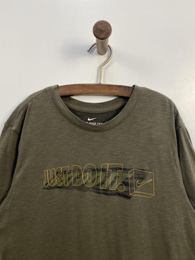 NIKE 耐克 The NIKE TEE DRI-FIT 短袖T恤 _SST(L)