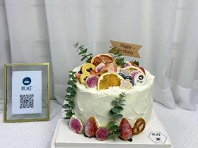 果干+尤加利叶造型蛋糕