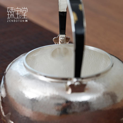 臻宝堂春江戏鲤（布目金）银壶(约900ml) 商品图3