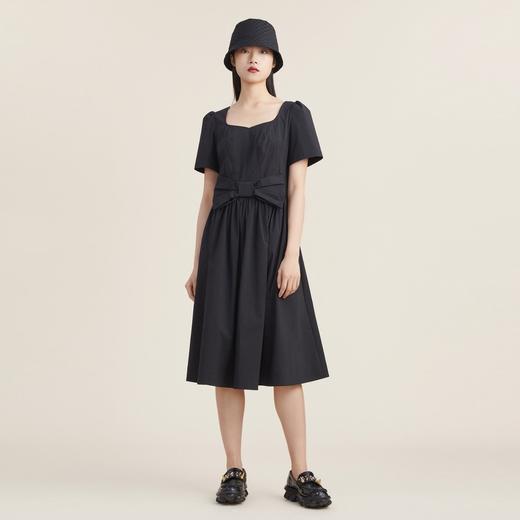 谜底短袖收腰显瘦连衣裙2022秋新品复古赫本小黑裙223ML1162 商品图0