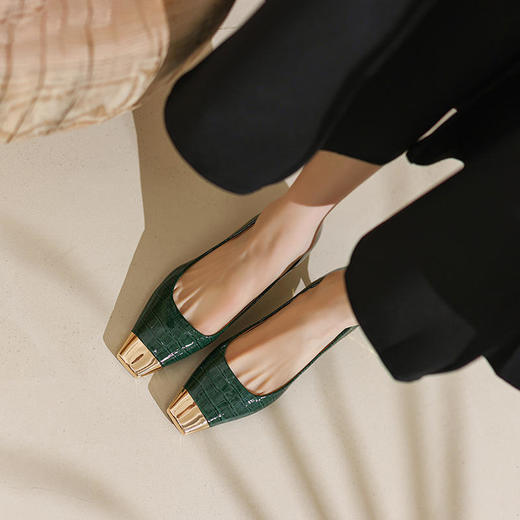 气质金属头方头，浅口中跟单鞋 DB-M5226 商品图3