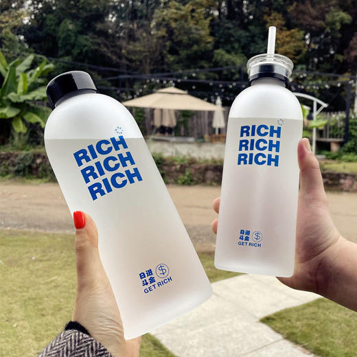 【一杯两用，随意切换】新款大容量高颜值防摔ins塑料吸管水杯子，简约小众茶杯七夕情人节 商品图4