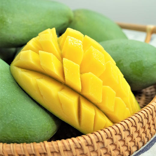 广西田东桂七芒果 5斤/8斤 中果/大果 彩箱装/礼盒装 商品图1