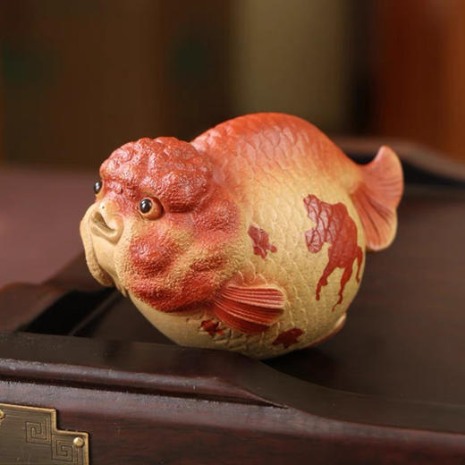 宜兴紫砂茶宠茶玩摆件雕塑名家手工鸿运当头精品可养可爱兰寿金鱼 商品图0