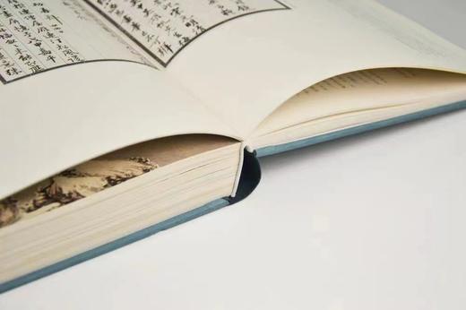 《坚净：纪念启功先生一百一十周年诞辰特展图录》，精装，大16开，27个印张，印量：1100册（编号发行），随书赠送特制纪念笺纸（超细罗纹纸，木版水印，钤“功在启下”印章），文物出版社2022年7月一版 商品图7