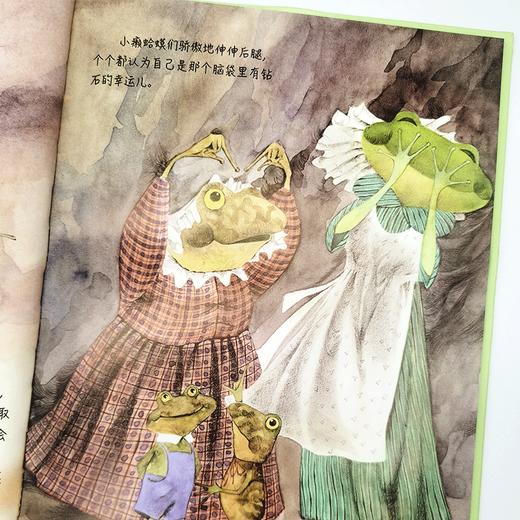 癞蛤蟆安徒生童话系列 幼儿园正版书籍大班中班小班宝宝3-6岁亲子共读精装绘本儿童早教启蒙认知睡前故事硬壳硬皮童话绘本 商品图4