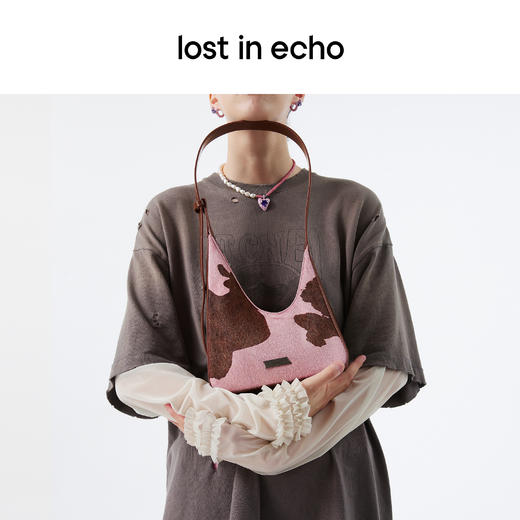 [断码]lost in echo 2022年新款不对称设计奶牛纹小号腋下月牙包手提女 商品图4
