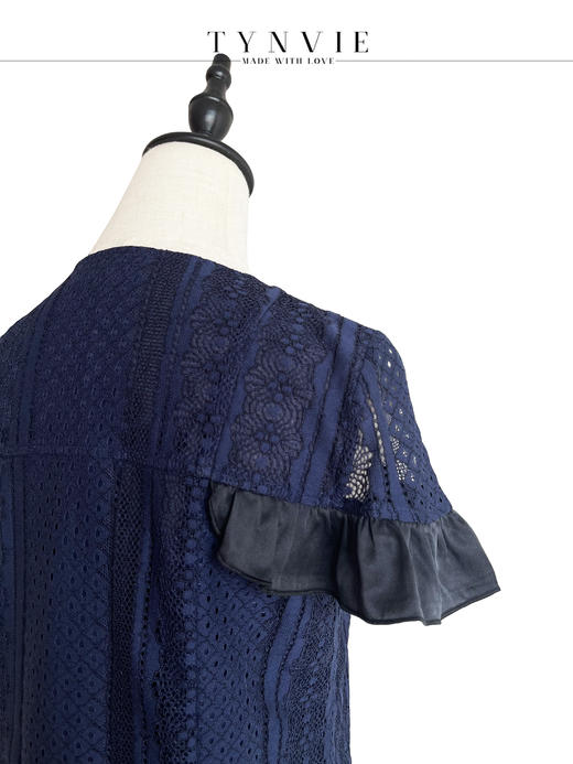 TYNVIE 心形领口小盖袖上衣-藏青 商品图5