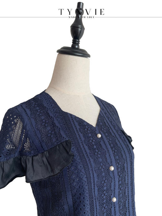 TYNVIE 心形领口小盖袖上衣-藏青 商品图4