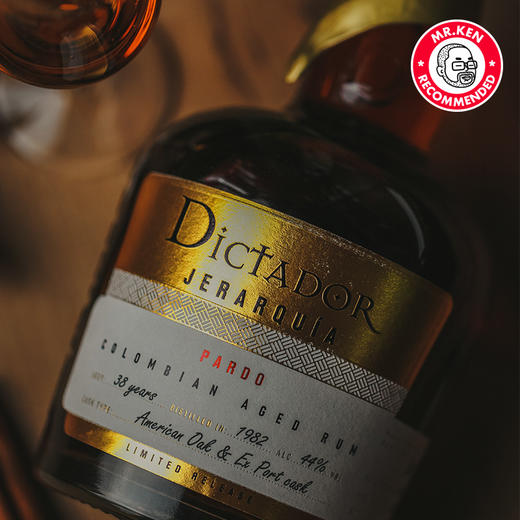 独醒者（Dictador）1982-38年波特桶哥伦比亚朗姆酒（典藏） 商品图1