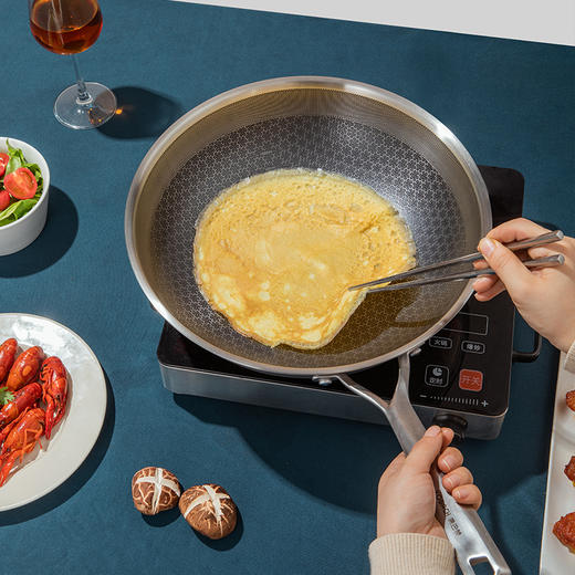 【米米酱福利】康巴赫旗舰S款蜂窝炒锅32CM 商品图4