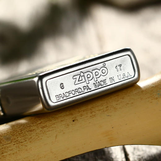 452017121 Zippo 【断货王】之宝正版原装打火机十二生肖磨砂雕刻国风剪纸专属款 205生肖-猪 商品图1