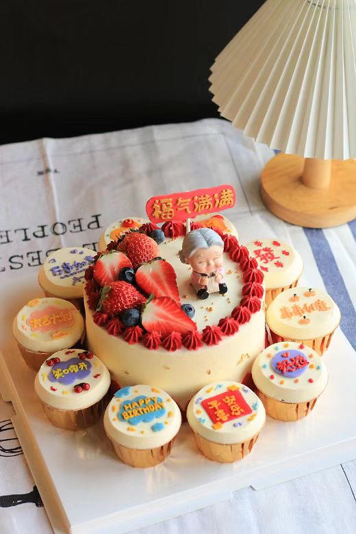 私人定制杯子加蛋糕主题，需提前48小时联系客服预定哦 商品图3