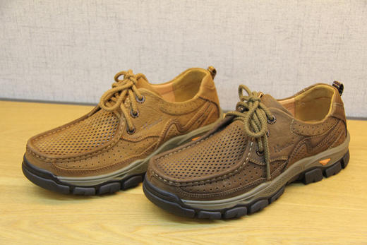 豪行2022年夏季12208911系带户外男鞋冲孔打眼透气夏季凉鞋耐磨底 专柜正品 商品图2