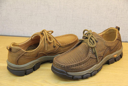 豪行2022年夏季12208911系带户外男鞋冲孔打眼透气夏季凉鞋耐磨底 专柜正品 商品图5