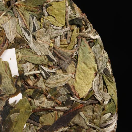 吉顺号2021年春茶《白鹿》困鹿山白茶饼茶200g 商品图2