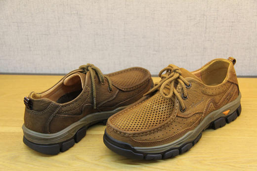 豪行2022年夏季12208911系带户外男鞋冲孔打眼透气夏季凉鞋耐磨底 专柜正品 商品图4