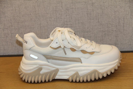 豪行2022年夏季新款22247091系带平跟中跟运动休闲鞋网面透气女鞋 专柜正品 商品图3