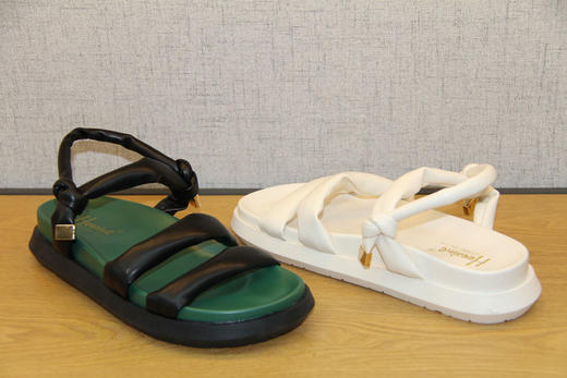 豪行2022年夏季新款22278091平底沙滩鞋厚底白色绑带凉鞋女低跟鞋 专柜正品 商品图5