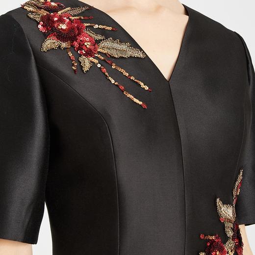 PG82E斯尔丽瑟俪商场同款2022年夏季新款V领钉珠优雅修身女神A版连衣裙 商品图3